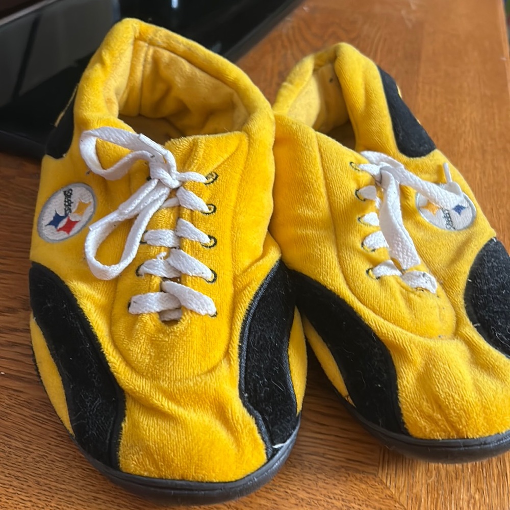 Steelers slippers!